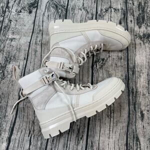 Authentic Dr. Martens Combs Tech II Utility Mens 8 Women’s 9 Off White Boots